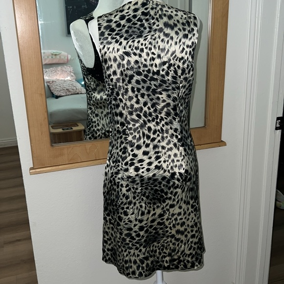 Beaded/ leopard print silk cocktail dress - Picture 3 of 3